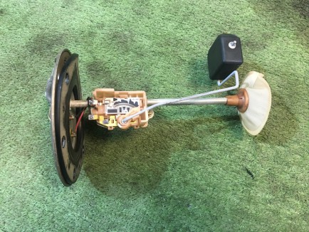 Fuel level sensor SUBARU LEGACY OEM 42081AE010 BH5 2001 EJ202