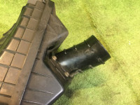 Caja del filtro de aire SUBARU LEGACY OEM 46051FE000 46053AC090 46012FE050 BH5 2001 EJ202