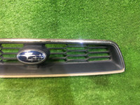 フロントグリル SUBARU LEGACY OEM 91121AE400 BH5 2001 Silver 01G