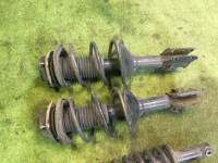 减震器 SUBARU LEGACY OEM 20310AE300 20310AE310 20330AE010  20365AE090 20380AE090 BH5 2001 EJ202