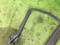 Уплотнитель дверей правый SUBARU LEGACY OEM 63521AE020 BH5 2001 Silver 01G