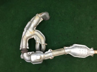 エキゾーストマニホールド SUBARU OUTBACK OEM 44105AG040 44105AG050 44105AG051 BP9 2004 EJ253