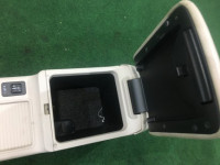 Porta-luvas e apoio de braço SUBARU OUTBACK OEM 92111AG060WA BP9 2004 Gold 39J