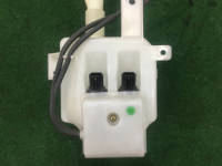 Depósito del limpiaparabrisas SUBARU OUTBACK OEM 86631AG000 BP9 2004 EJ253