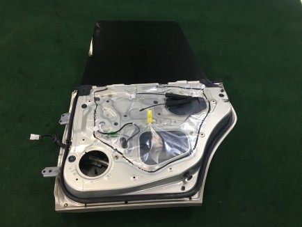 右リアドア SUBARU OUTBACK OEM 60409AG0409P 60409AG0419P BP9 2004 Gold 39J