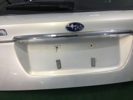 ประตูท้าย SUBARU OUTBACK OEM 60809AG0019P 60809AG0029P BP9 2004 Gold 39J