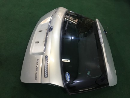ประตูท้าย SUBARU OUTBACK OEM 60809AG0019P 60809AG0029P BP9 2004 Gold 39J