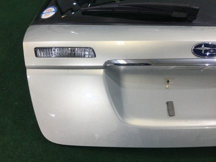 ประตูท้าย SUBARU OUTBACK OEM 60809AG0019P 60809AG0029P BP9 2004 Gold 39J