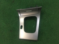 Consola do seletor automático SUBARU OUTBACK OEM 92121AG060 BP9 2004