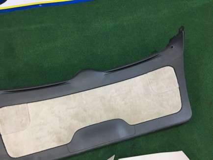 Tapizado del portón SUBARU OUTBACK OEM 94320AG010WA 94320AG011WA 94310AG000OR 94330AG000OR 94330AG010OR BP9 2004 Gold 39J