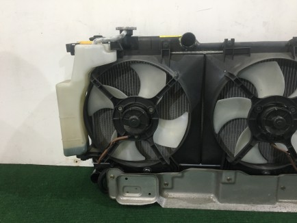 Radiador do motor SUBARU OUTBACK OEM 45111AG000 45111AG001 BP9 2004 EJ253