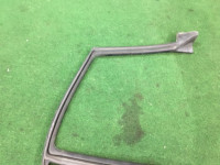 Junta de puerta izquierda SUBARU OUTBACK OEM 63521AG010 BP9 2004 Gold 39J