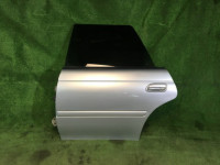 ประตูหลังซ้าย 61400AC310 61400AC330 SUBARU LEGACY
