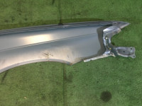 Guarda-lamas dianteiro esquerdo SUBARU LEGACY OEM 57110AC110 BG5 1998 Silver 406