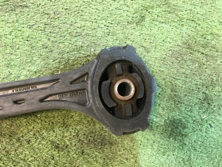 ยางแท่นเกียร์ธรรมดาด้านบน SUBARU LEGACY OEM 41040FA000 BG5 1998 EJ20D