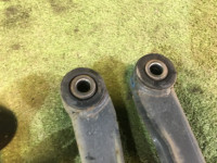リアアーム SUBARU LEGACY OEM 20270AA001 20255AA300 20255AA310 BG5 1998 EJ20D