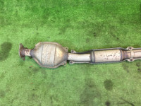 ท่อไอเสียท่อนกลาง SUBARU LEGACY OEM 44200AC030 BG5 1998 EJ20D