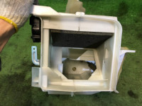 ヒーターユニット SUBARU LANCASTER OEM 72110AE000 BHE 2001 EZ30