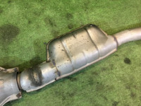 ท่อไอเสียท่อนกลาง SUBARU LEGACY OEM 44200AC000 BG5 1996 EJ20H