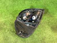 右尾灯 SUBARU LEGACY OEM 84201AC060 BG5 1996