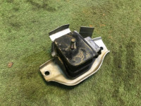 右发动机支座 SUBARU GRAND WAGON OEM 41031AC140 41022FA000 BG9 1998 EJ25DD
