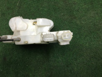 กลอนล็อกประตูหน้าซ้าย SUBARU OUTBACK OEM 61031AG010 61031AG011 BP9 2004 Green 3M1