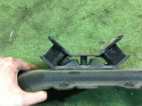 变速箱横梁 SUBARU LANCASTER OEM 41022AC150 41011AE010 BH9 1998 EJ254