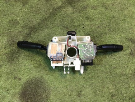组合开关 SUBARU LANCASTER OEM 83111AE020 BH9 1998 EJ254