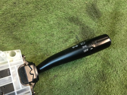 组合开关 SUBARU LANCASTER OEM 83111AE020 BH9 1998 EJ254