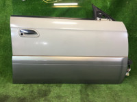右フロントドア SUBARU LANCASTER OEM 61011AE020 61188AE000 91111AE040MF 60009AE040 BH9 1998 Beige 8L5