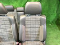 Conjunto de bancos SUBARU LANCASTER OEM 64010AE400GE 64010AE410GE 64221AE070GE 64231AE070GE BH9 1998 Beige 8L5