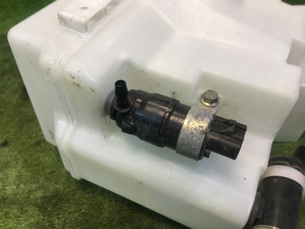 Бачок омывателя SUBARU OUTBACK OEM 86631AJ020 86611AG220 86611AJ100 BRF 2009 EZ36