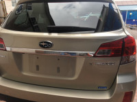 Portón trasero SUBARU OUTBACK OEM 60809AJ0309P 63011AJ010 91119AJ080G3 84912AJ250 84912AJ100 BRF 2009 gold D6H