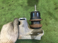 Soporte derecho del motor SUBARU OUTBACK OEM 41022AJ040 41032AJ050 BRF 2009 EZ36