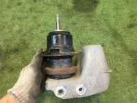 Soporte derecho del motor SUBARU OUTBACK OEM 41022AJ040 41032AJ050 BRF 2009 EZ36