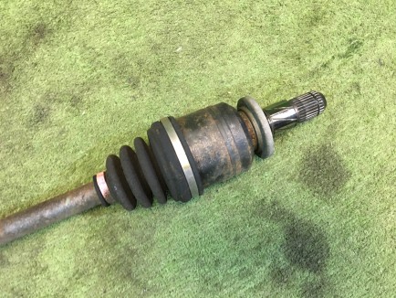 Palier trasero SUBARU OUTBACK OEM 28421AJ011 BRF 2009 EZ36