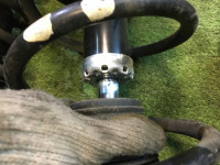 ストラット SUBARU OUTBACK OEM 20310AJ040 20310AJ050 20330AJ050 20365AJ020 20380AJ220 BRF 2009 EZ36