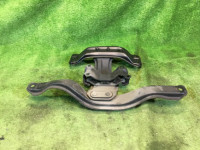 Travesaño de la caja de cambios manual SUBARU LEGACY OEM 41022AC180 41011AE020 41021AC240 41011AE050 BH5 1998 EJ208