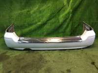 กันชนหลัง 57703AE070WG 57711AE040 SUBARU LEGACY