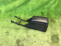 手套箱与扶手 SUBARU LEGACY OEM 92111AE010ML BH5 1998 Whait 51E