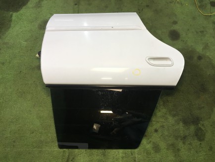 Porta traseira direita SUBARU LEGACY OEM 60400AE120 62280AE000 BH5 1998 Whait 51E