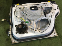 Porta traseira direita SUBARU LEGACY OEM 60400AE120 62280AE000 BH5 1998 Whait 51E