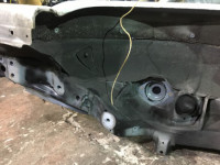 Guarda-lamas traseiro esquerdo SUBARU LEGACY OEM 51410AE150 BH5 1998 Whait 51E