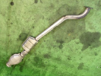 ท่อไอเสียท่อนกลาง SUBARU LEGACY OEM 44200AE021 BH5 1998 EJ208