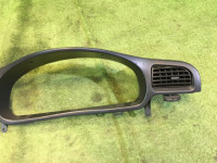 メーターパネルベゼル SUBARU LEGACY OEM 66180AE000 BH5 1998 Whait 51E
