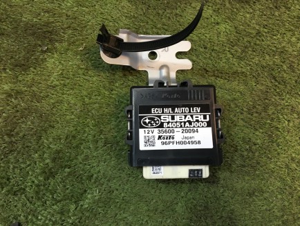 กล่องควบคุมไฟหน้า 84051AJ000 SUBARU OUTBACK
