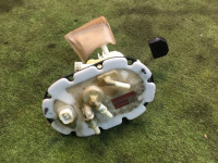 燃料ポンプ SUBARU LEGACY B4 OEM 42021AE000 42022AE000 BE9 2001 EJ254