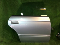 Porta traseira direita 60400AE400 SUBARU LEGACY B4