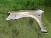 Aleta delantera derecha SUBARU LEGACY B4 OEM 57120AE001 BE9 2001 Silver 01G