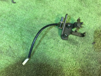 กลอนล็อกฝากระโปรงท้าย 57534AC011 SUBARU LEGACY B4